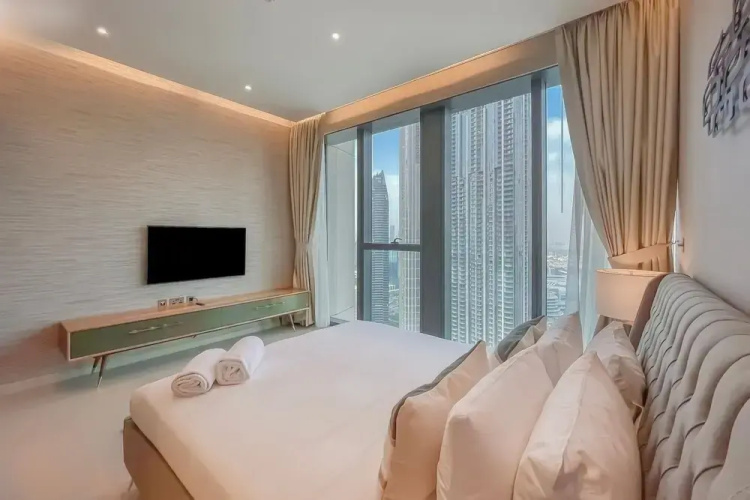 Hyp-lux 4BR Apt With Burj Khalifa View