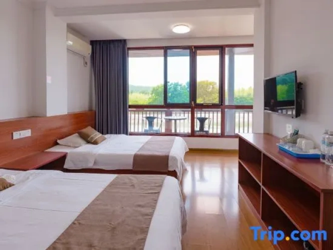 Standard room with balcony and with river view