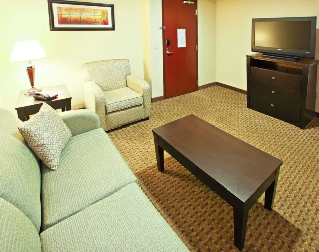 Hyatt House Bentoville / Rogers