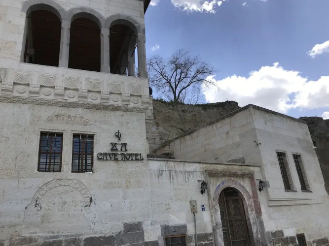 RZA Cave Hotel