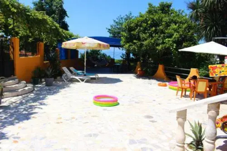 Guest House Lazika