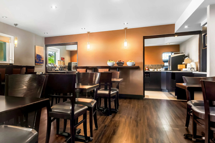 Best Western Plus Mont-Laurier photo 31