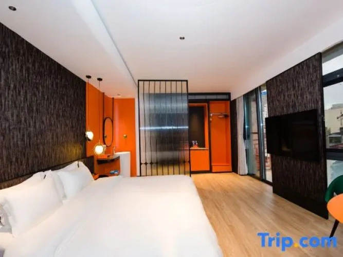 Grand Double room with balcony