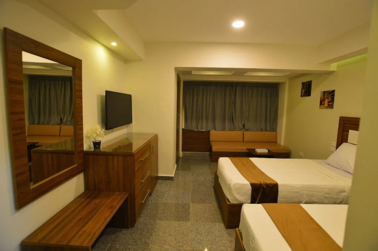 Royal Inn Residence