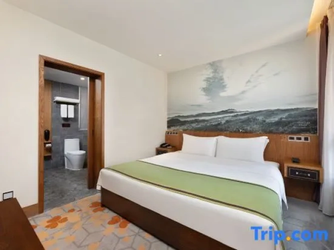 1 Bedroom Double Suite with city view