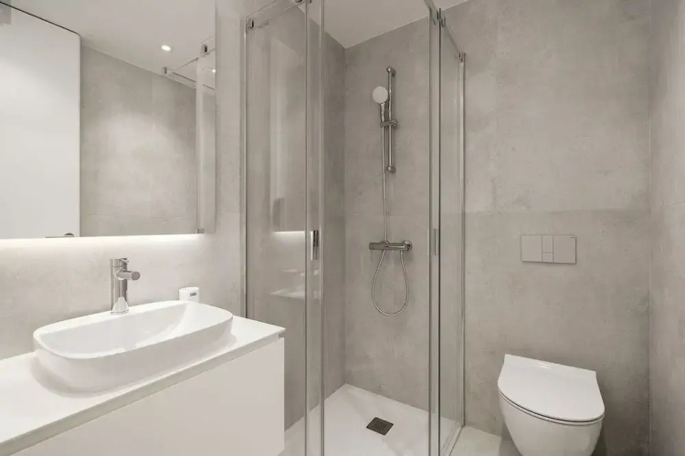 Lagos Deluxe 1 With Pool by Homing