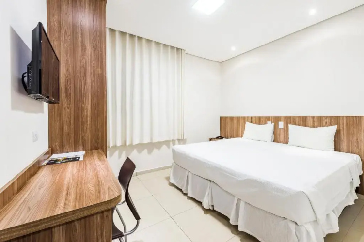 Serata Hotel
