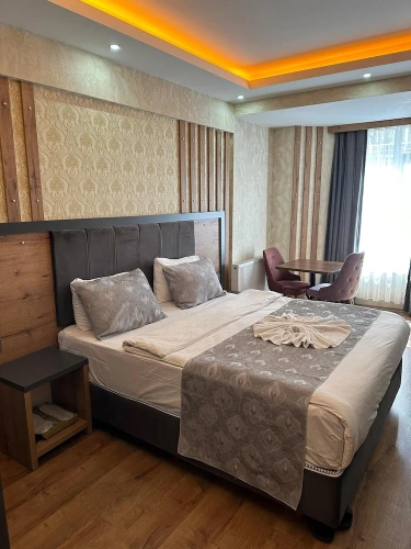 Classic Double room with city view