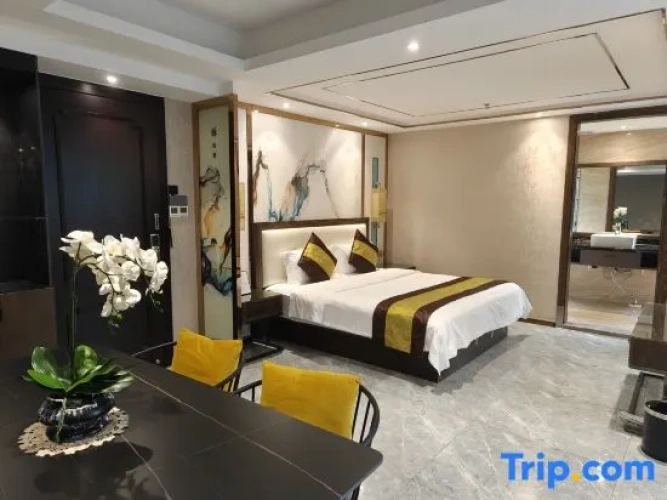 Standard Double room with view