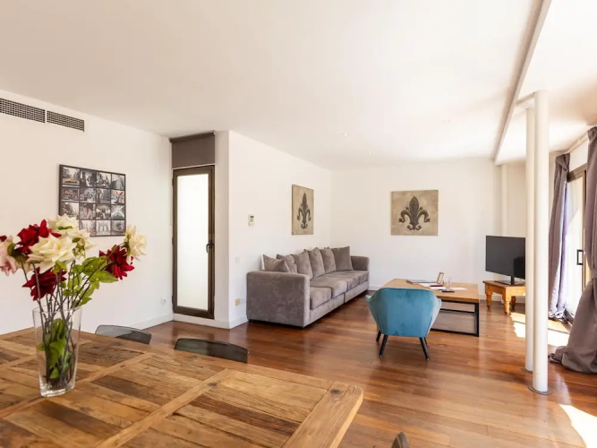 Apartamento Tico con Terraza