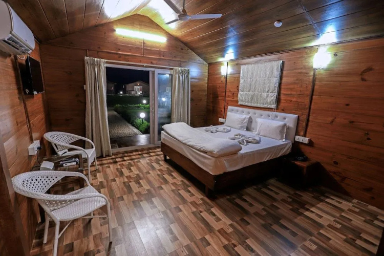 Lazy Bee Cottages