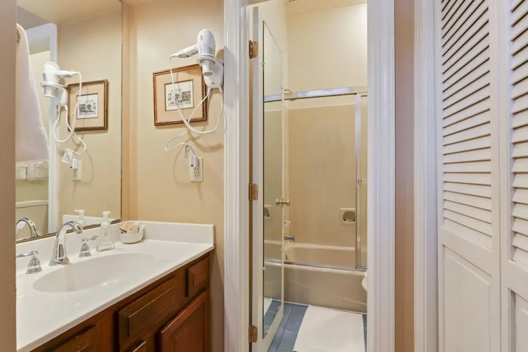 Double Basement Suite