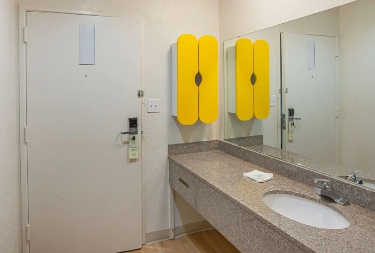 Standard Double Suite