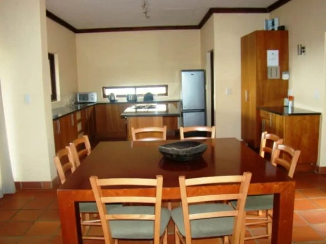 4 Bedrooms Villa with balcony