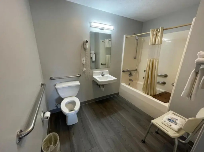 Embassy Inn