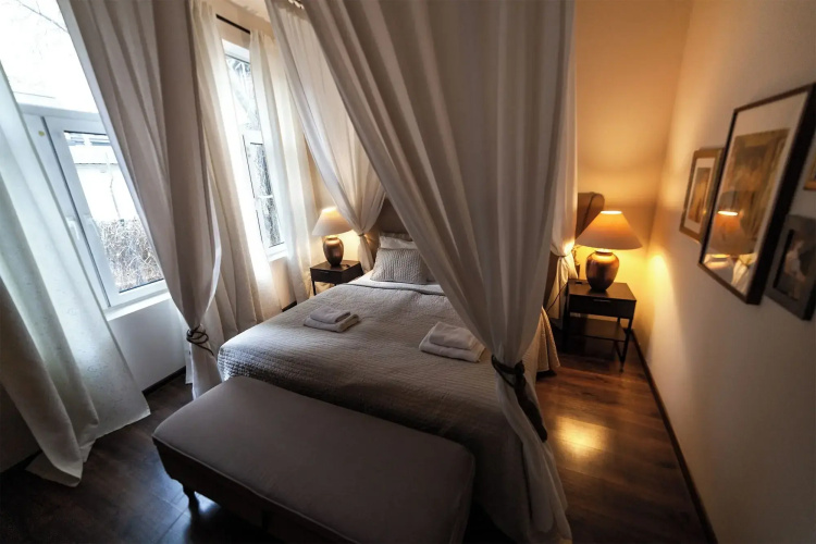 Lounge Apartments