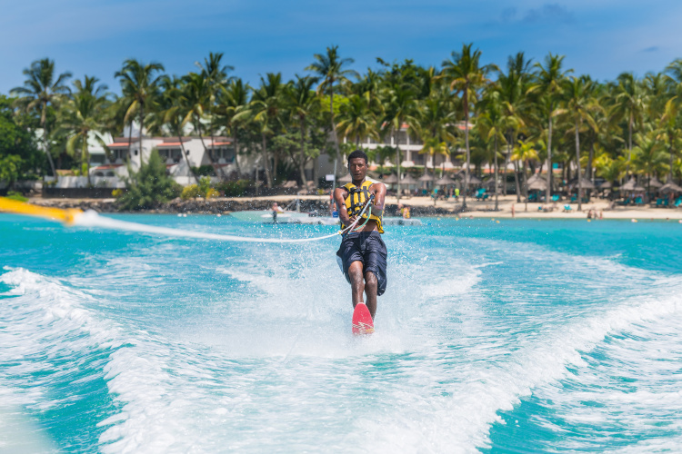 Mauricia Beachcomber Resort and Spa photo 25