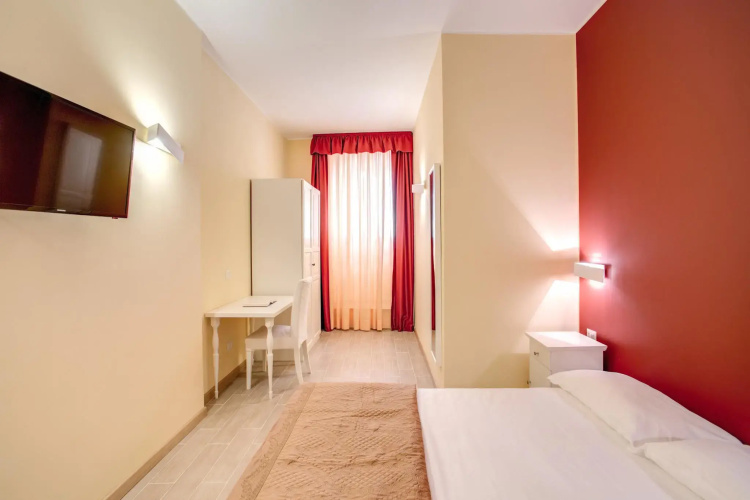 Top Floor Navona Guest House