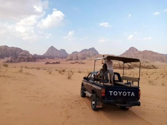 Desert Lovers Camp