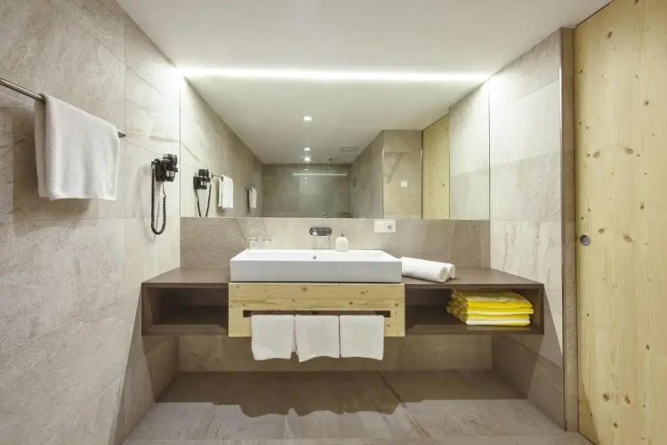 2 Bedrooms Deluxe Suite
