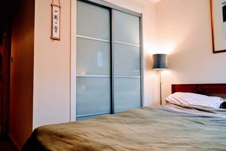 Modern Apartment Near the Sea
