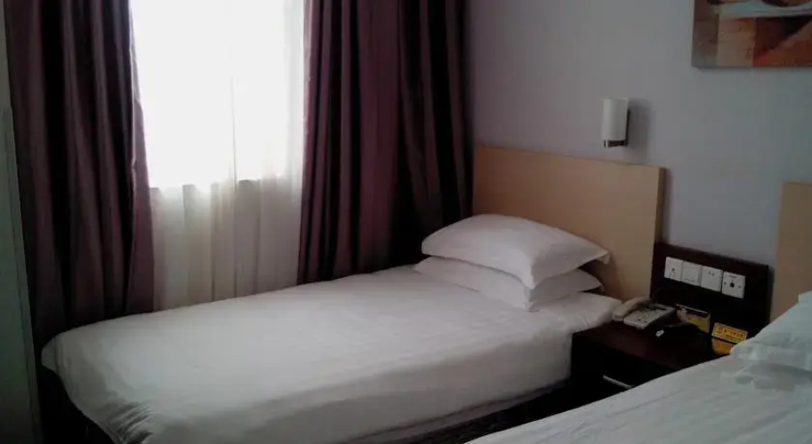 Baiyi Apartment Hotel