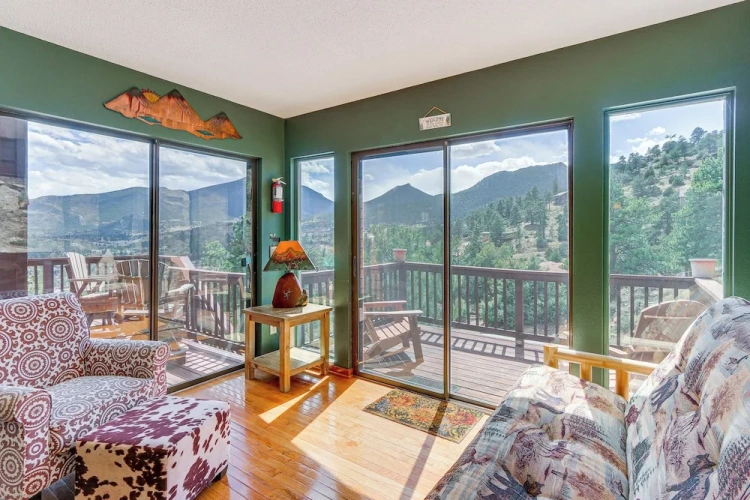 3 Bedrooms Cottage