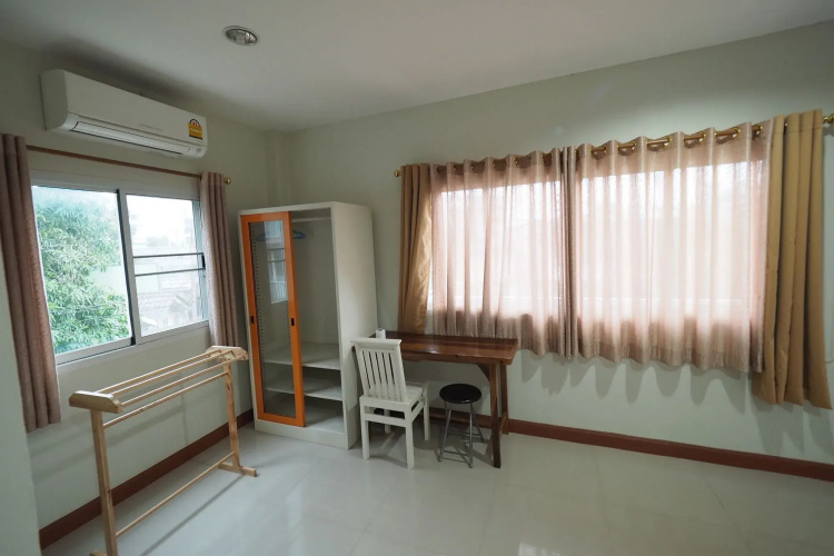 Sornwaree Apartment