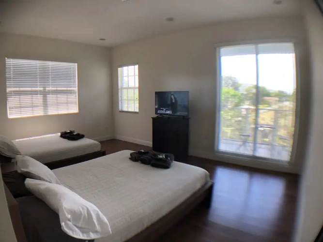 3 Bedrooms Cottage