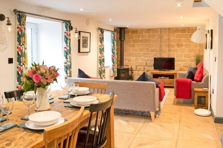3 Bedrooms Cottage