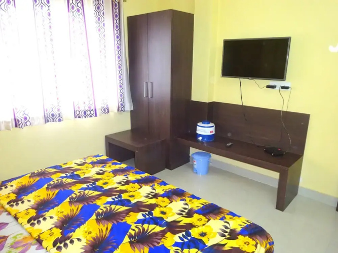 Oyo 28417 Hotel Gopi Vallabh