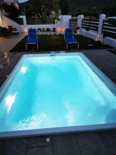 Standard Double room with pool view