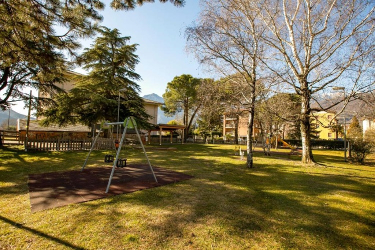 Apartment with mountain view
