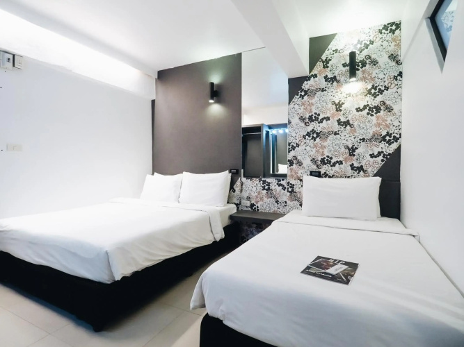 Loyy Hotel