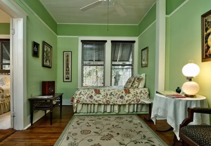 Grady House