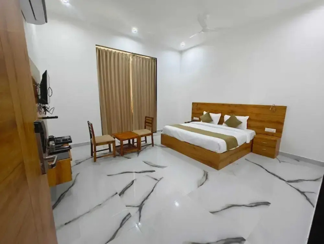 Hotel RC Garh