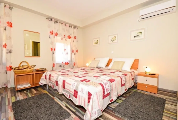 3 Bedrooms Cottage