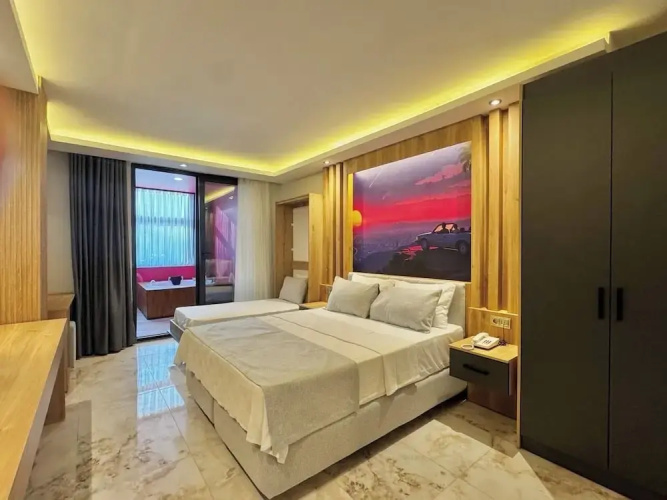 Vice City Beach Resort Otel