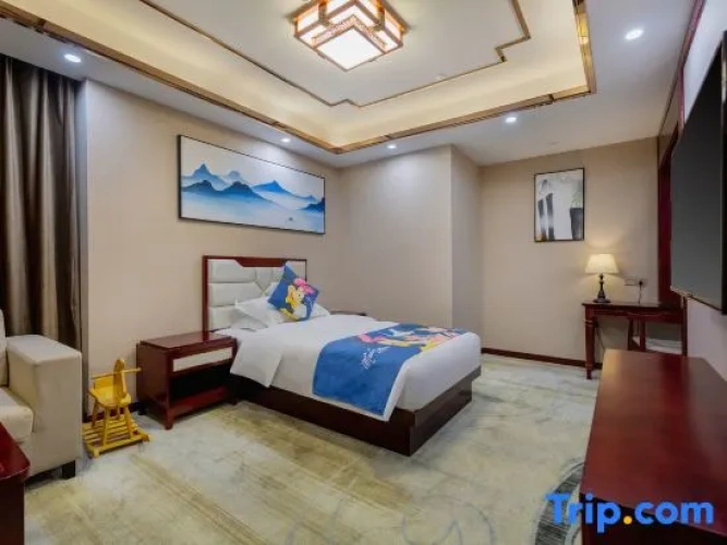 Triple Family Suite