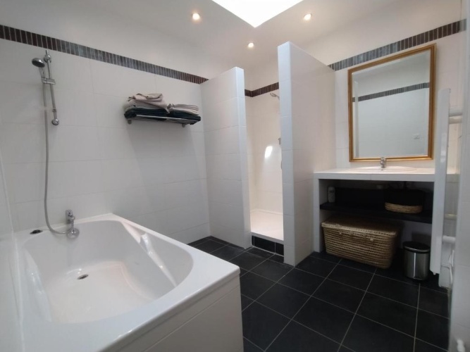 1 Bedroom Double Apartment