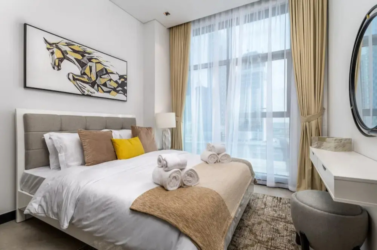 Waves - Impressive 1BR Apartment Close to Burj Khalifa