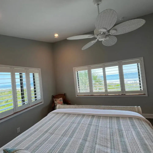 Oceanfront Serenity at Stylish Sea Haven 212