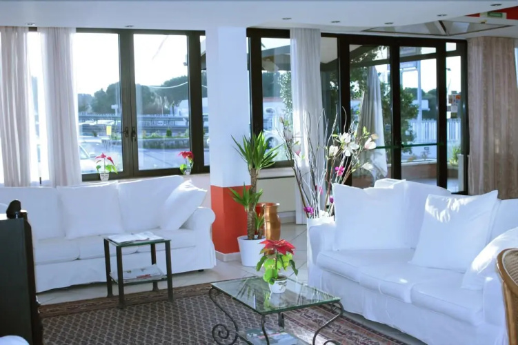 One Park Hotel