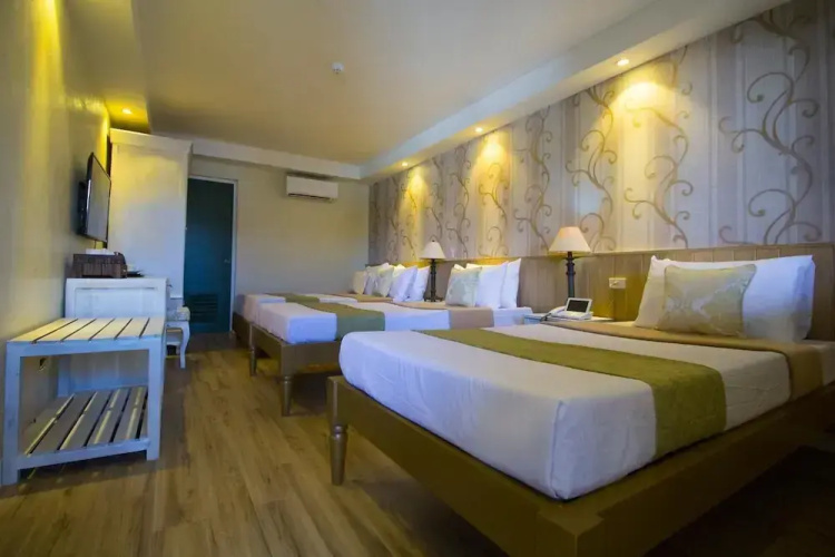 Sola Hotel