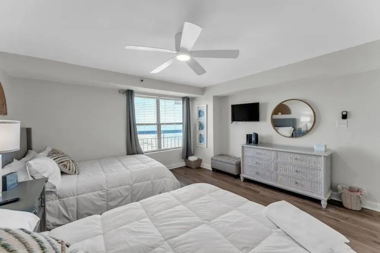 Oceanfront Gem Pool, Balcony, Modern Touch 3 Bedroom Condo