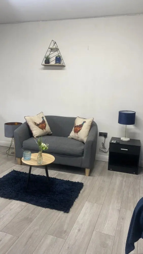 Hayy Vibrant Studios Queensgate