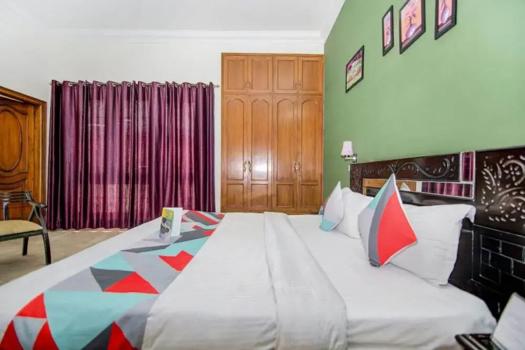 Hotel Ashray by FabHotels