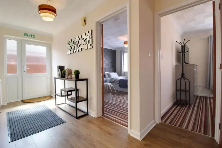 2 Bedrooms Cottage