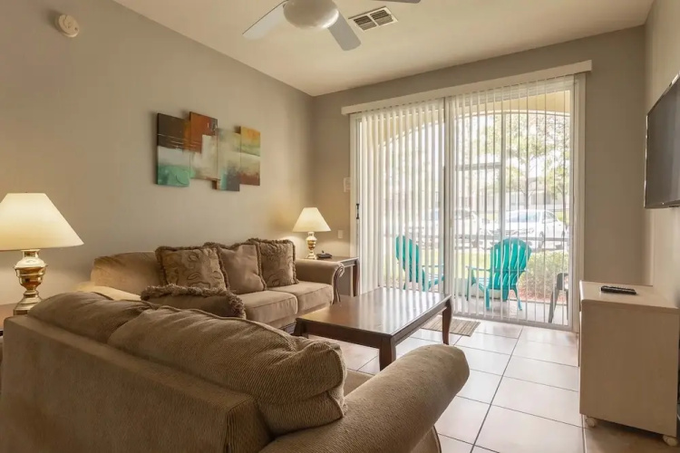 Windsor Palms 8100 - 101