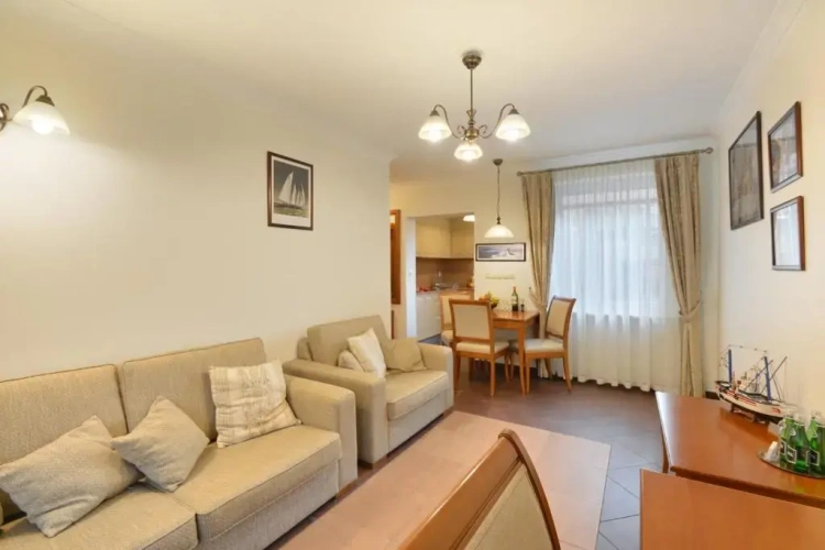 1 Bedroom Apartment